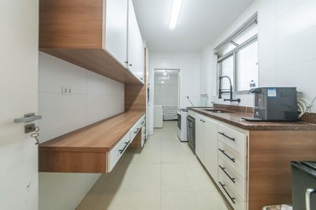 Apartamento à venda com 90m², 2 quartos e 2 vagasCozinha