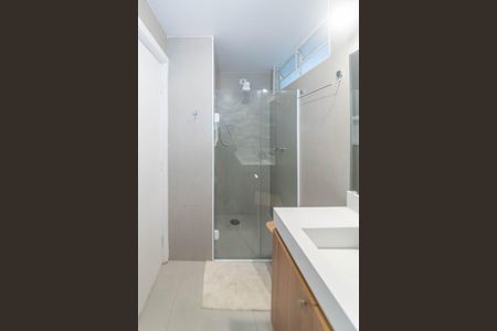 Apartamento à venda com 90m², 2 quartos e 2 vagasBanheiro Social