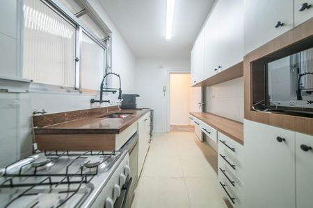 Apartamento à venda com 90m², 2 quartos e 2 vagasCozinha