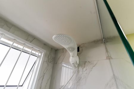 Casa à venda com 100m², 3 quartos e 2 vagas Casa à venda com 100m², 3 quartos e 2 vagasBanheiro da Suíte 2 - chuveiro