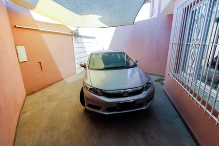 Casa à venda com 100m², 3 quartos e 2 vagas Casa à venda com 100m², 3 quartos e 2 vagasGaragem