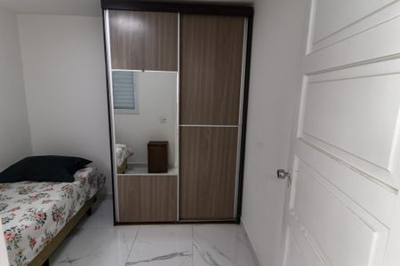 Casa à venda com 100m², 3 quartos e 2 vagas Casa à venda com 100m², 3 quartos e 2 vagasQuarto