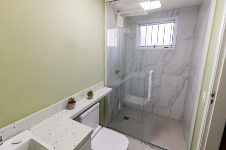 Casa à venda com 100m², 3 quartos e 2 vagas Casa à venda com 100m², 3 quartos e 2 vagasBanheiro da Suíte 1