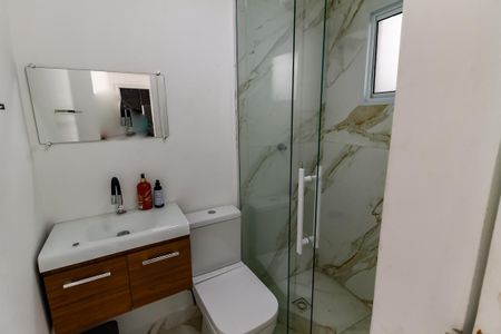 Casa à venda com 100m², 3 quartos e 2 vagas Casa à venda com 100m², 3 quartos e 2 vagasBanheiro de serviço