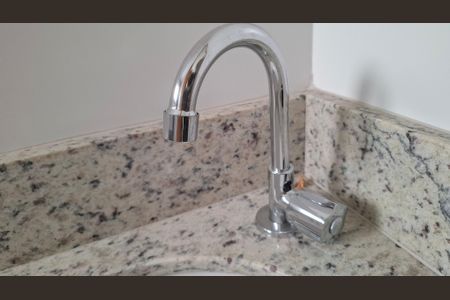 Apartamento à venda com 46m², 2 quartos e 1 vaga Apartamento à venda com 46m², 2 quartos e 1 vagaBanheiro Social