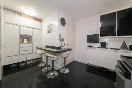 Apartamento para alugar com 137m², 3 quartos e 3 vagasCozinha