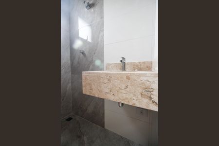 Casa à venda com 114m², 3 quartos e 2 vagasBanheiro da Suíte