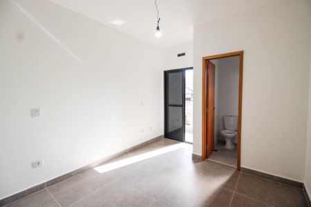 Casa à venda com 114m², 3 quartos e 2 vagasSuíte