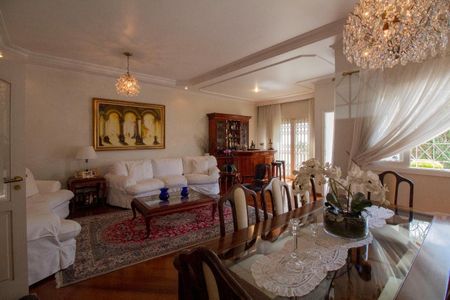 Casa à venda com 4 quartos, 250m² em Brooklin, São Paulo