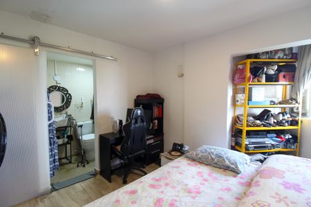 Apartamento à venda com 70m², 2 quartos e 1 vagaSuíte