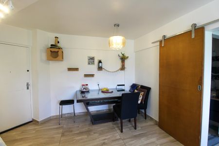 Apartamento à venda com 70m², 2 quartos e 1 vagaSala