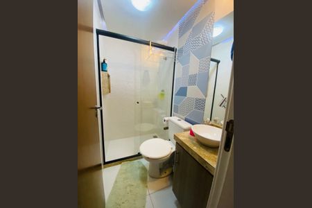 Casa de condomínio à venda com 85m², 3 quartos e 2 vagasBanheiro 3