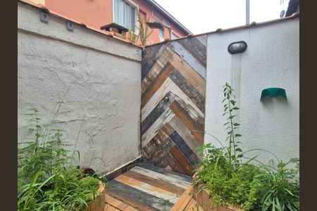 Casa de condomínio à venda com 85m², 3 quartos e 2 vagasÁrea externa