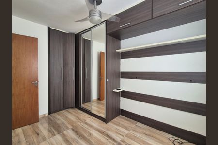 Casa de condomínio à venda com 85m², 3 quartos e 2 vagasSuíte