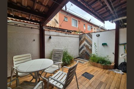 Casa de condomínio à venda com 85m², 3 quartos e 2 vagasÁrea externa