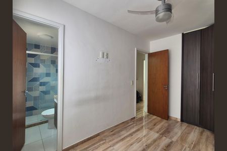 Casa de condomínio à venda com 85m², 3 quartos e 2 vagasSuíte