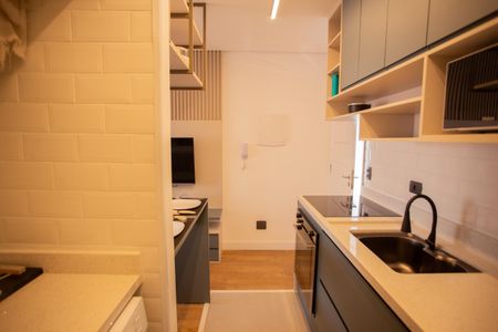 Apartamento à venda com 24m², 1 quarto e sem vaga Apartamento à venda com 24m², 1 quarto e sem vagaCozinha e Área de Serviço