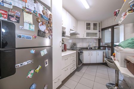 Apartamento à venda com 74m², 3 quartos e 2 vagasCozinha