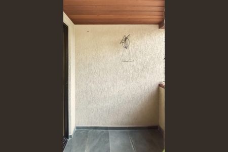 Apartamento à venda com 74m², 3 quartos e 2 vagasVaranda
