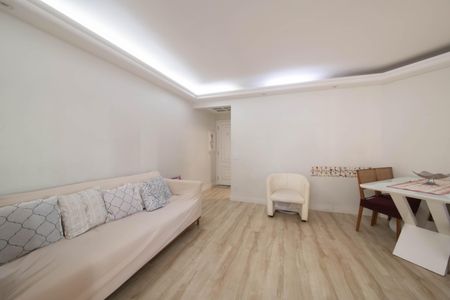 Apartamento à venda com 74m², 3 quartos e 2 vagasSala