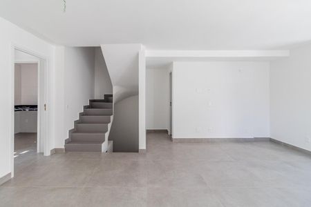 Casa de condomínio à venda com 276m², 3 quartos e 2 vagasSala