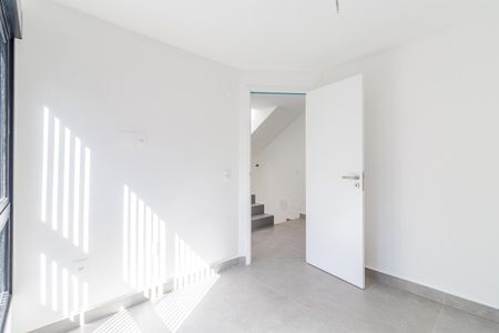 Casa de condomínio à venda com 276m², 3 quartos e 2 vagasQuarto 2