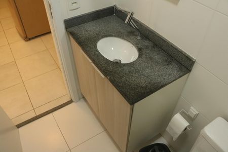 Apartamento à venda com 57m², 2 quartos e 1 vagaBanheiro Social