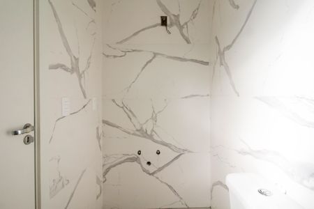 Casa à venda com 80m², 2 quartos e 2 vagas Casa à venda com 80m², 2 quartos e 2 vagasBanheiro da Suíte 1