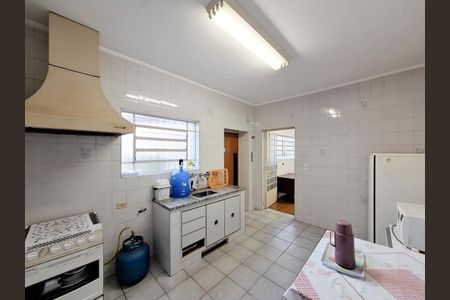 Casa à venda com 170m², 4 quartos e 2 vagasCozinha