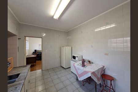 Casa à venda com 170m², 4 quartos e 2 vagasCozinha