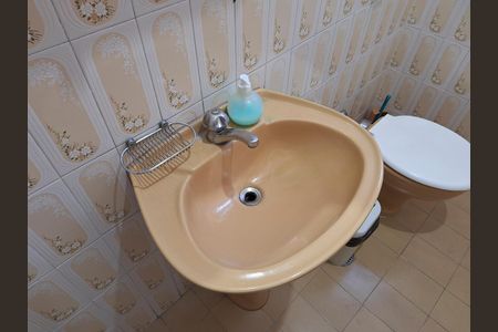 Casa à venda com 170m², 4 quartos e 2 vagasLavabo