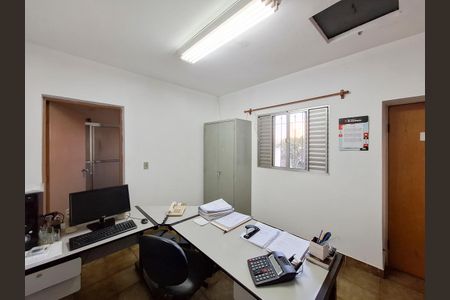 Casa à venda com 170m², 4 quartos e 2 vagasSuíte 1