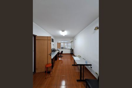 Casa à venda com 170m², 4 quartos e 2 vagasSala