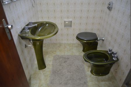 Casa à venda com 171m², 3 quartos e 2 vagasBanheiro Social