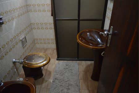 Casa à venda com 171m², 3 quartos e 2 vagasBanheiro da Suíte