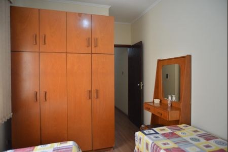 Casa à venda com 171m², 3 quartos e 2 vagasQuarto 1