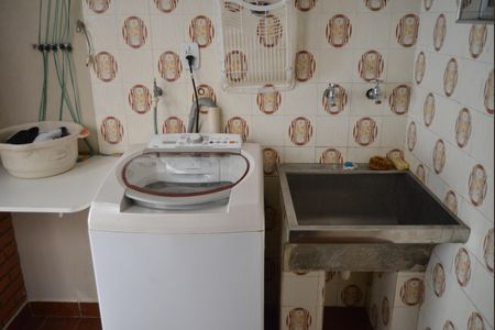 Casa à venda com 171m², 3 quartos e 2 vagasÁrea de Serviço