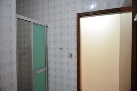 Casa à venda com 171m², 3 quartos e 2 vagasBanheiro Social