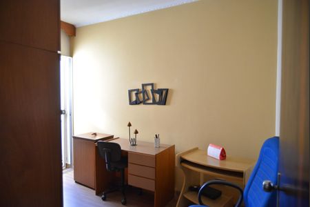 Casa à venda com 171m², 3 quartos e 2 vagasQuarto 2