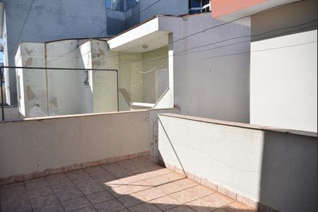 Casa à venda com 171m², 3 quartos e 2 vagasQuintal