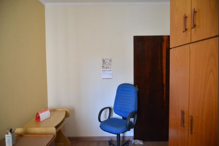 Casa à venda com 171m², 3 quartos e 2 vagasQuarto 2