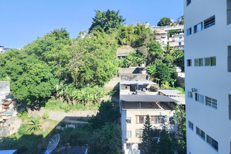 Vista da sala de apartamento para alugar com 2 quartos, 45m² em Glória, Rio de Janeiro