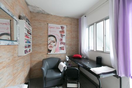 Casa à venda com 135m², 2 quartos e 1 vaga Casa à venda com 135m², 2 quartos e 1 vagaEdícula