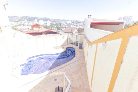 Casa à venda com 450m², 4 quartos e 5 vagasÀrea Externa