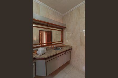 Casa à venda com 450m², 4 quartos e 5 vagasBanheiro