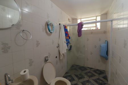 Casa à venda com 450m², 4 quartos e 5 vagasBanheiro