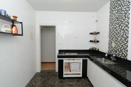 Apartamento à venda com 85m², 2 quartos e 1 vagaCozinha