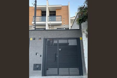 Casa à venda com 110m², 2 quartos e 3 vagas Casa à venda com 110m², 2 quartos e 3 vagasFoto 01