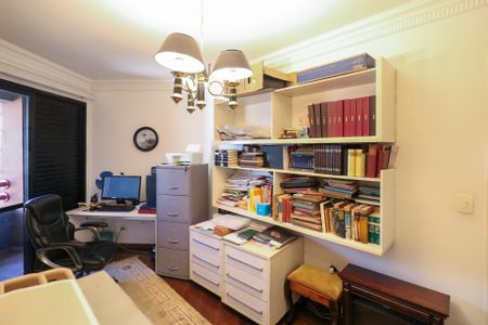 Apartamento à venda com 177m², 3 quartos e 2 vagas Apartamento à venda com 177m², 3 quartos e 2 vagasQuarto 2