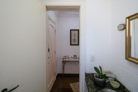 Apartamento à venda com 177m², 3 quartos e 2 vagas Apartamento à venda com 177m², 3 quartos e 2 vagasLavabo